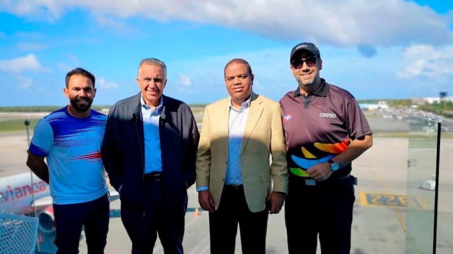 Luisin Mejía y Danilo Díaz encabezan delegación que partió a Juegos Panamericanos