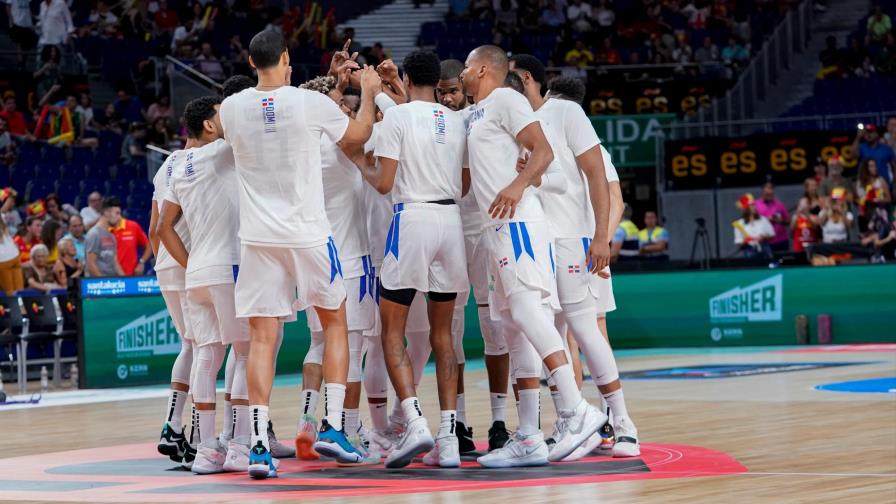 “Che” García define a sus 12 para el Mundial y se irá con solo dos armadores 