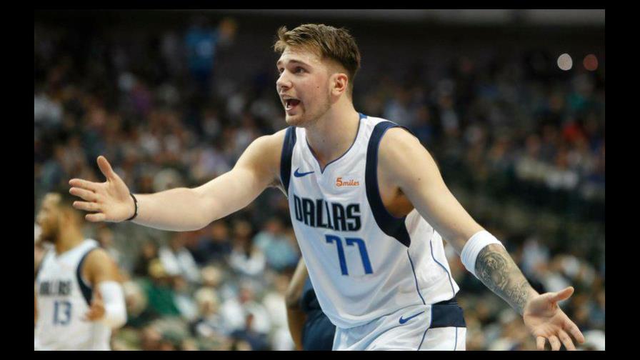 Luka Doncic jugará esta noche contra los Spurs tras perderse cuatro partidos