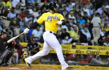 Oficial: Jonathan Villar está fuera del roster de las  Águilas  Cibaeñas