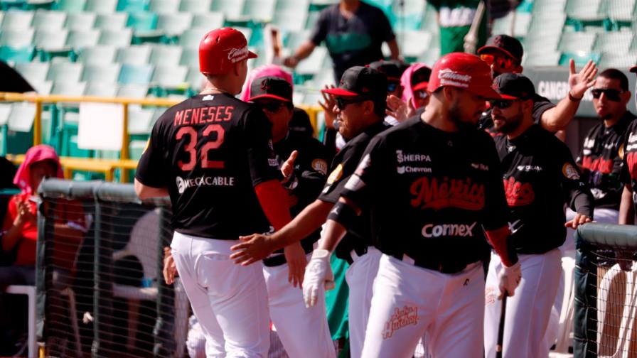 México vence a Panamá apoyado en ofensiva de Chávez y picheo de Quiala México vence a Panamá apoyado en ofensiva de Chávez y picheo de Quiala