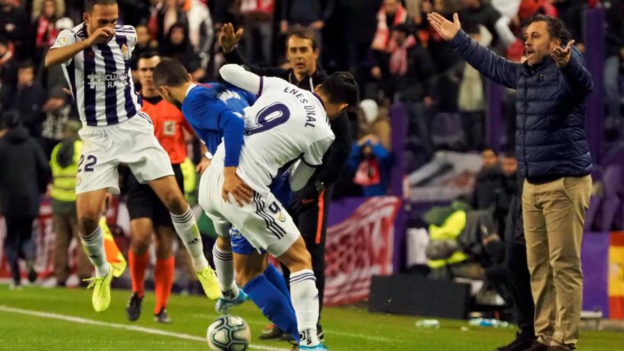 El Sevilla mantiene el ritmo del Barcelona y Real Madrid El Sevilla mantiene el ritmo del Barcelona y Real Madrid