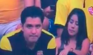 Video | La ‘Kiss Cam’ graba una posible infidelidad en un juego de fútbol 