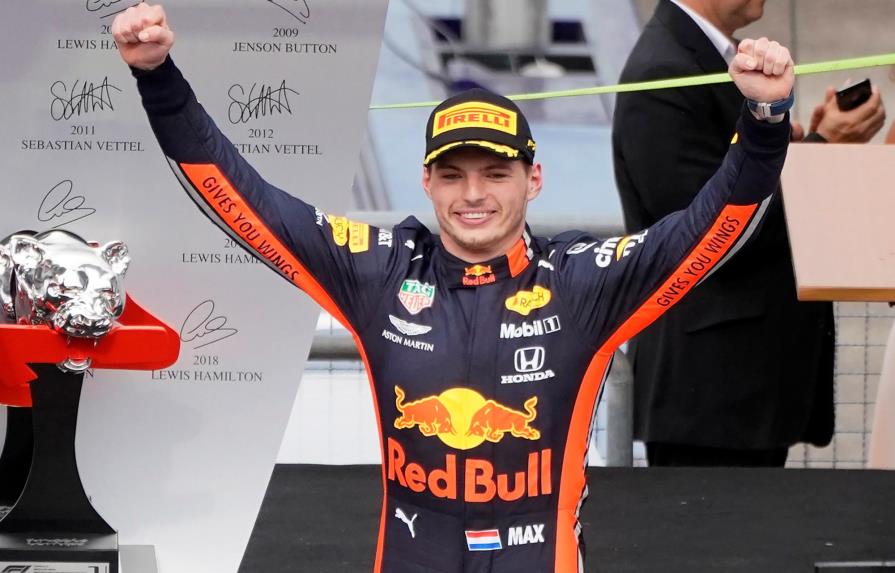 Max Verstappen gana Gran Premio de Alemania, Lewis Hamilton undécimo