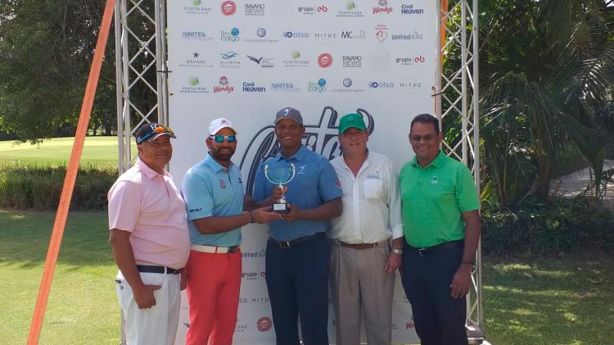 Golfista Julio Santos gana primera parada del Canita Tour Golfista Julio Santos gana primera parada del Canita Tour