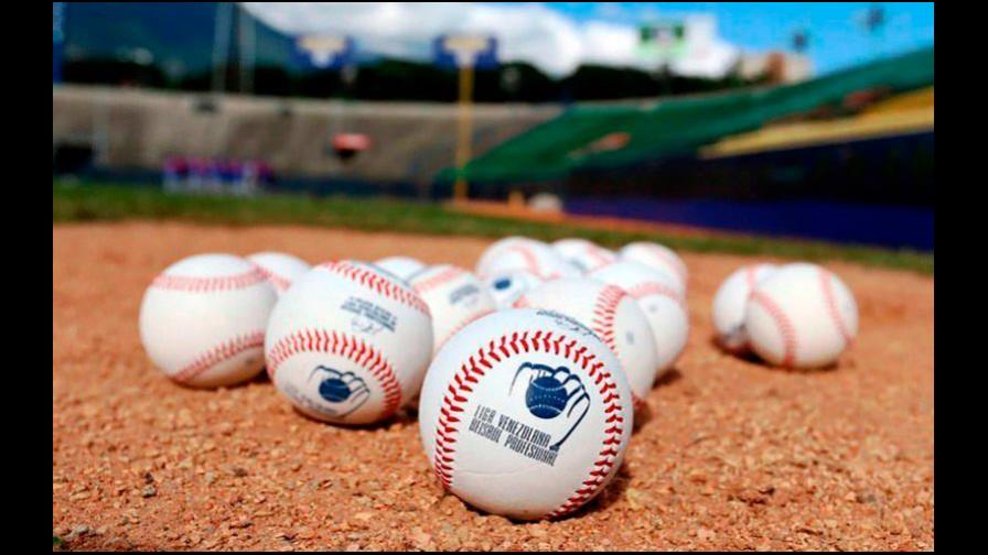 Delegación de las Grandes Ligas visita Venezuela para abordar el cese del veto a su liga