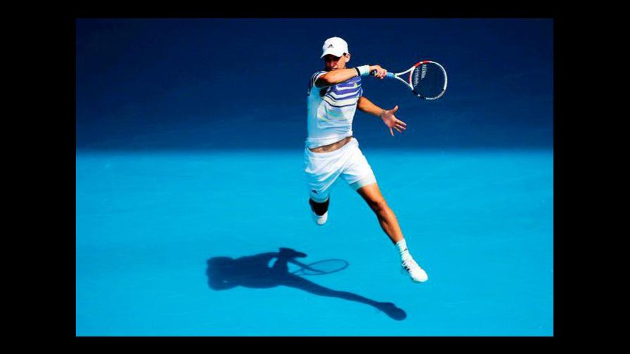 Thiem supera a Federer y es tercero de la ATP dominada por Djokovic