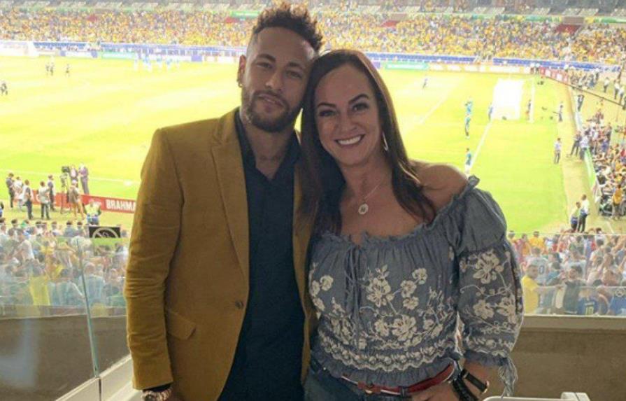 Un audio de Neymar sobre el novio de su madre le genera denuncia por homofobia