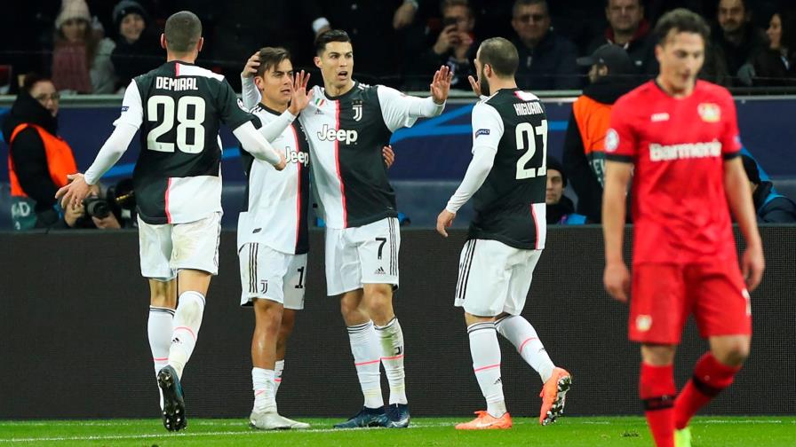 Cristiano Ronaldo e Gonzalo Higuaín envían al Juventus a octavos con récord de puntos