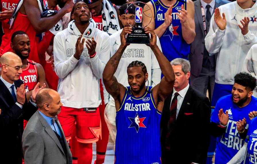 Kawhi Leonard alza el primer MVP Kobe Bryant en el Juego de las Estrellas