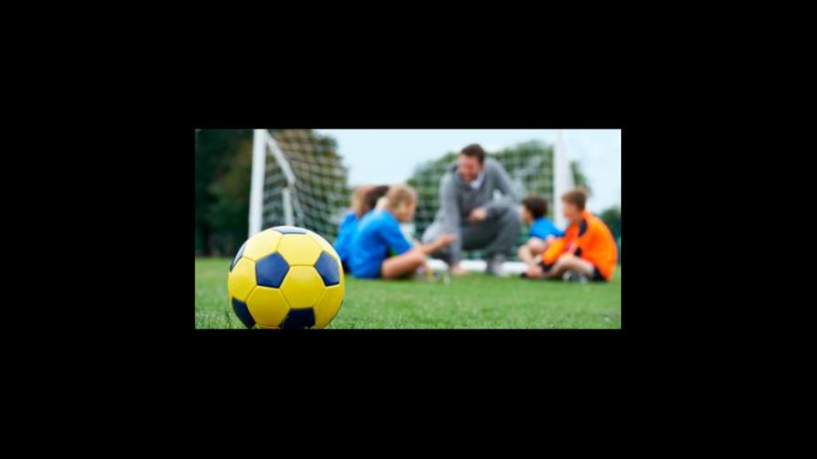 Inglaterra, Escocia e Irlanda prohíben juego de cabeza en el fútbol infantil Inglaterra, Escocia e Irlanda prohíben juego de cabeza en el fútbol infantil