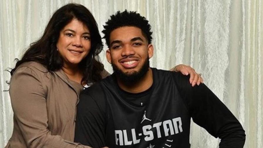 Towns revela mensaje de su madre antes de morir: Eres el regalo más dulce que me ha dado la vida