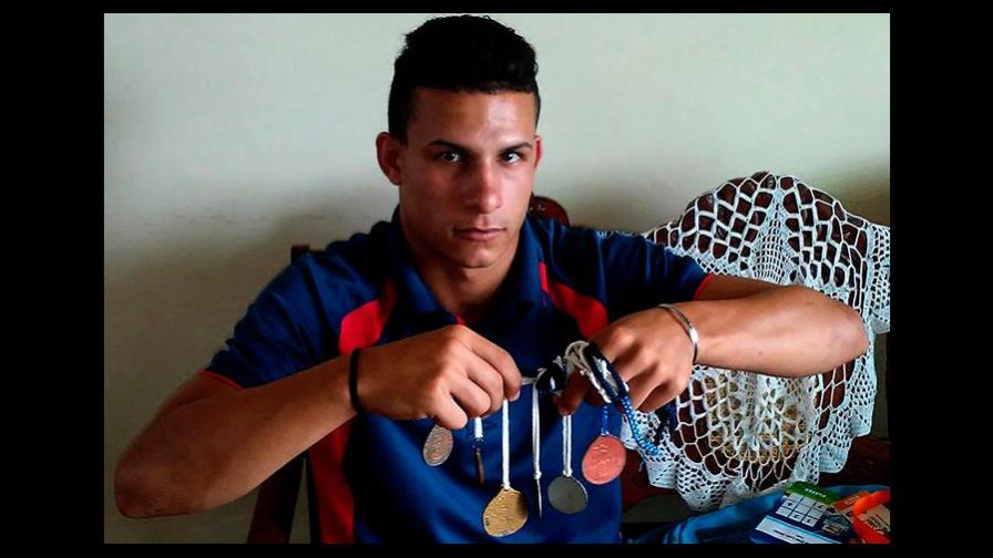 Primer atleta cubano ficha con club de EEUU sin abandonar la isla
