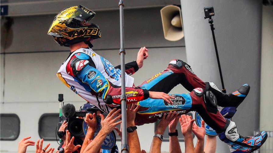 Alex Márquez se proclama campeón de Moto2 en Malasia y Viñales gana en MotoGP