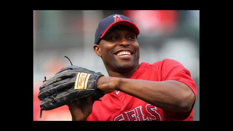 Torii Hunter confiesa que fue retenido a punta de pistola por la policía dentro de su casa Torii Hunter confiesa que fue retenido a punta de pistola por la policía dentro de su casa