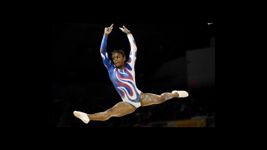 Yamilet Peña, Robert Pigozzi y taekwondo van por medallas