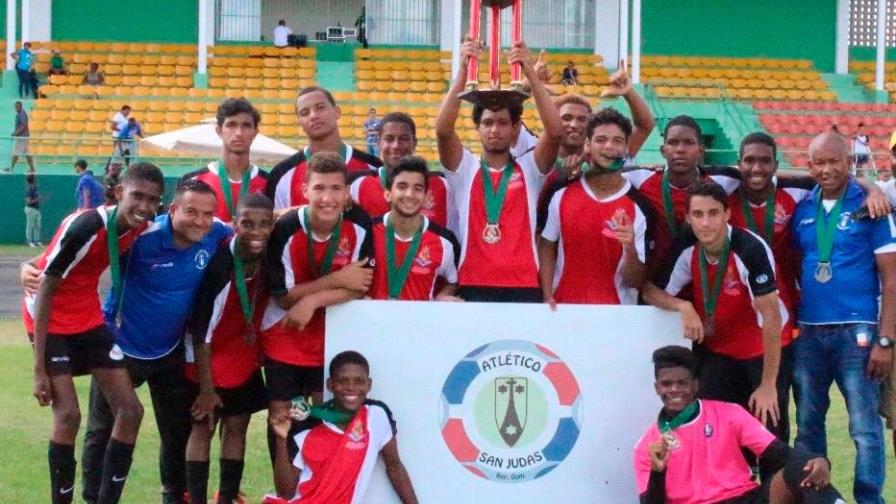 San Judas Tadeo revalida título en fútbol masculino en los Juegos Escolares Deportivos Nacionales