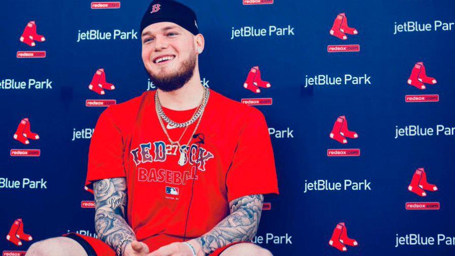 Alex Verdugo usará el 99, en honor a Manny Ramírez