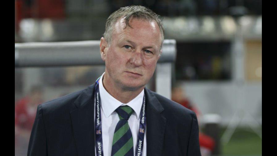 Entrenador de la selección de Irlanda del Norte renuncia por demora de repechajes Entrenador de la selección de Irlanda del Norte renuncia por demora de repechajes