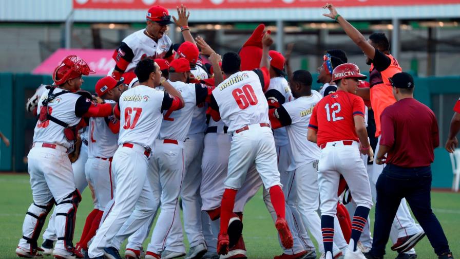 Venezuela blanquea a México y avanza a la final de la Serie del Caribe 