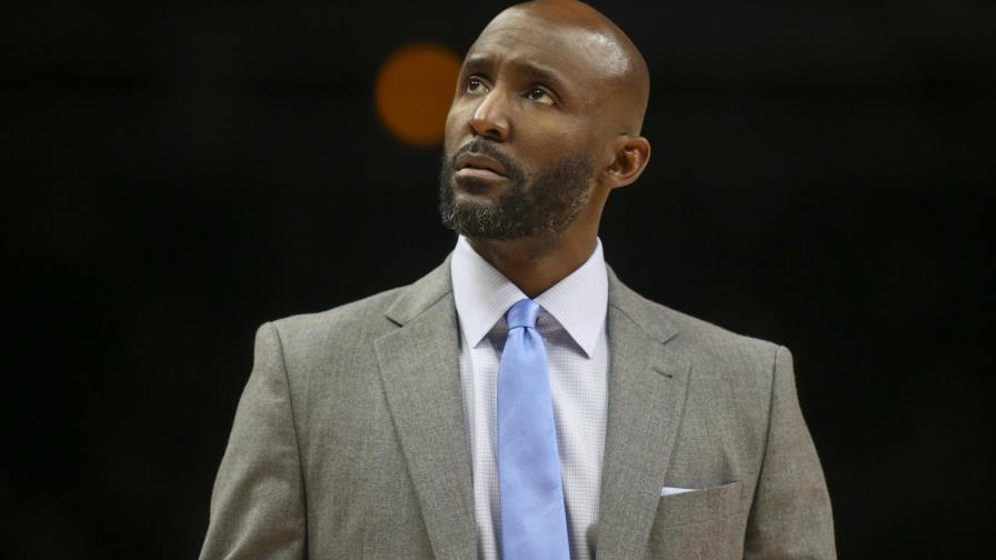 El entrenador de Atlanta dice que les dañaría ser excluidos en la reanudación de NBA