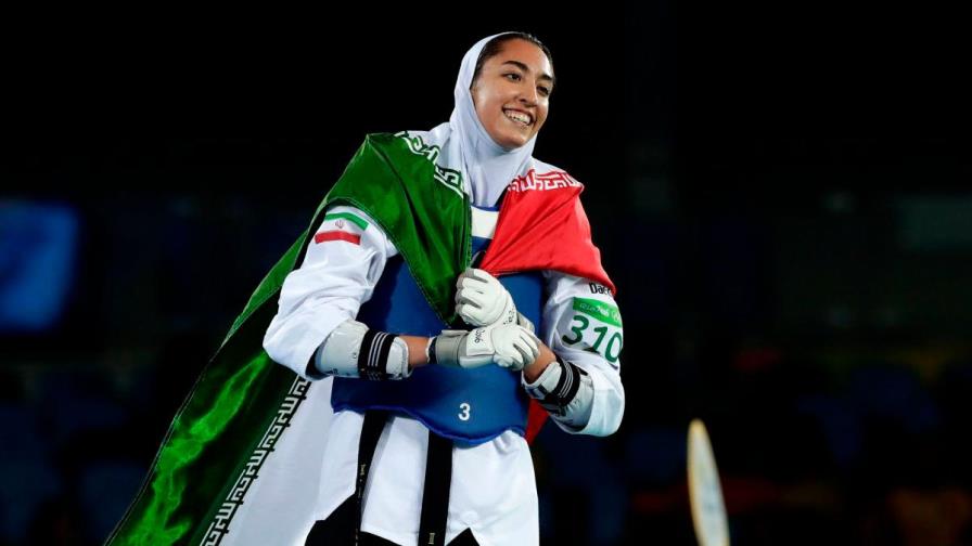 Taekwondista Kimia Alizadeh se entrena en Holanda tras abandonar Irán
