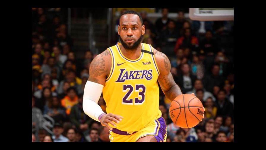 LeBron James explota en Twitter sobre robos de señales de los Astros 