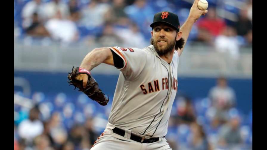 Madison Bumgarner pacta por 5 años con Arizona 