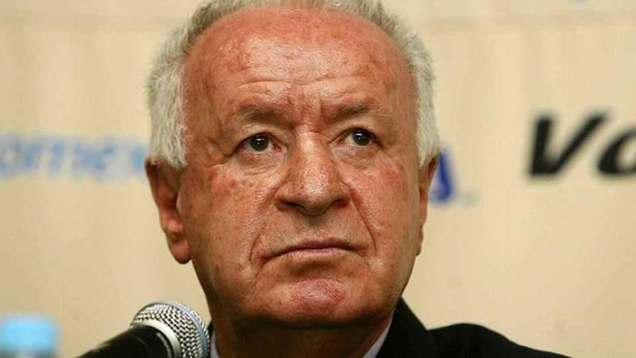 Muere por coronavirus el exfutbolista mexicano Aarón Padilla Muere por coronavirus el exfutbolista mexicano Aarón Padilla