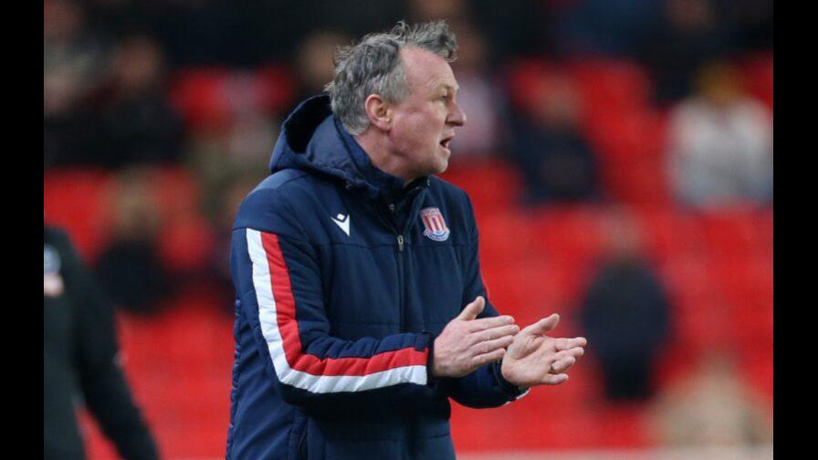 El United cancela partido por positivo del entrenador del Stoke El United cancela partido por positivo del entrenador del Stoke