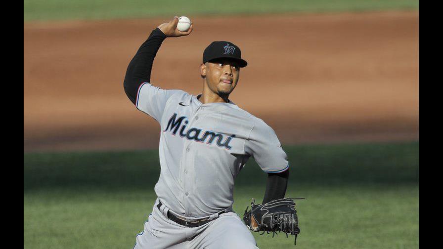 Los Marlins blanquea a Orioles en el primero de la doble cartelera