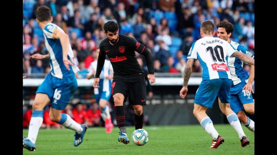 Atlético tropieza con el Espanyol, pero sigue en puestos de Champions Atlético tropieza con el Espanyol, pero sigue en puestos de Champions