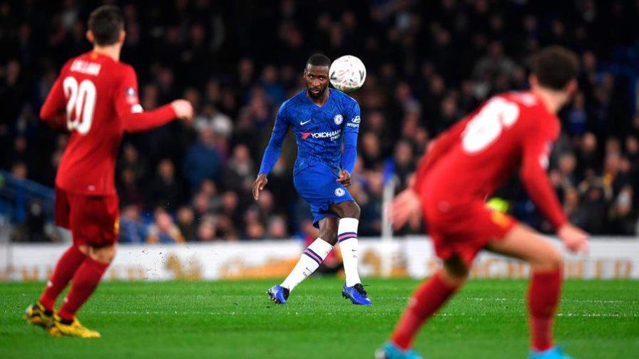 Liverpool lleva su mala racha a la Copa y cae ante el Chelsea Liverpool lleva su mala racha a la Copa y cae ante el Chelsea