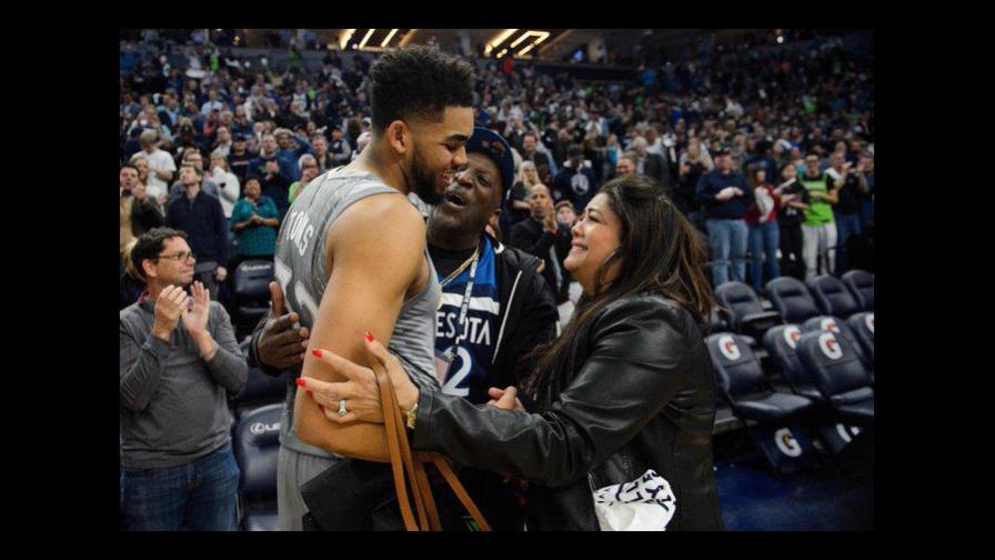 Muere la madre de Karl-Anthony Towns por coronavirus Muere la madre de Karl-Anthony Towns por coronavirus