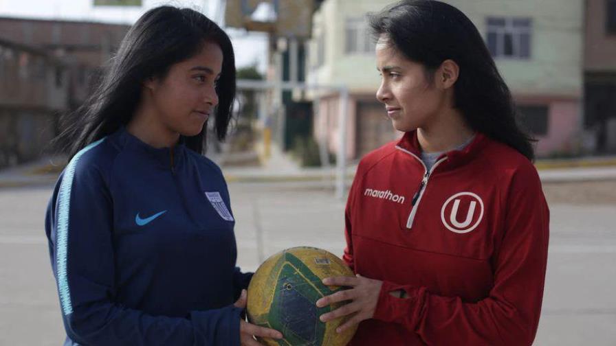  Gemelas son los primeros casos de COVID-19 en el fútbol femenino de Perú