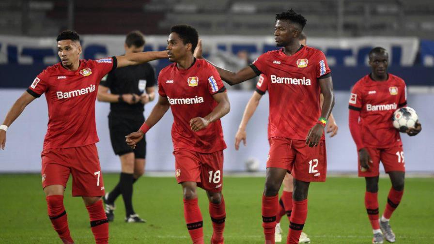 El Leverkusen rescata empate con autogol y queda 4to El Leverkusen rescata empate con autogol y queda 4to