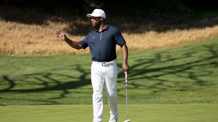 Varner y Rose comparten liderazgo en retorno de la PGA con homenaje a Floyd Varner y Rose comparten liderazgo en retorno de la PGA con homenaje a Floyd