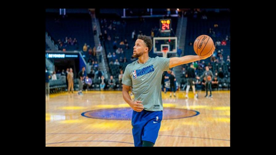 Stephen Curry es baja por gripe ante 76ers Stephen Curry es baja por gripe ante 76ers