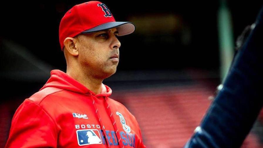 ¿Podrá Alex Cora volver a dirigir en las Grandes Ligas?