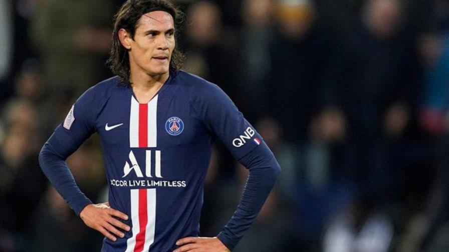 Edinson Cavani, no descarta seguir en el PSG la próxima temporada