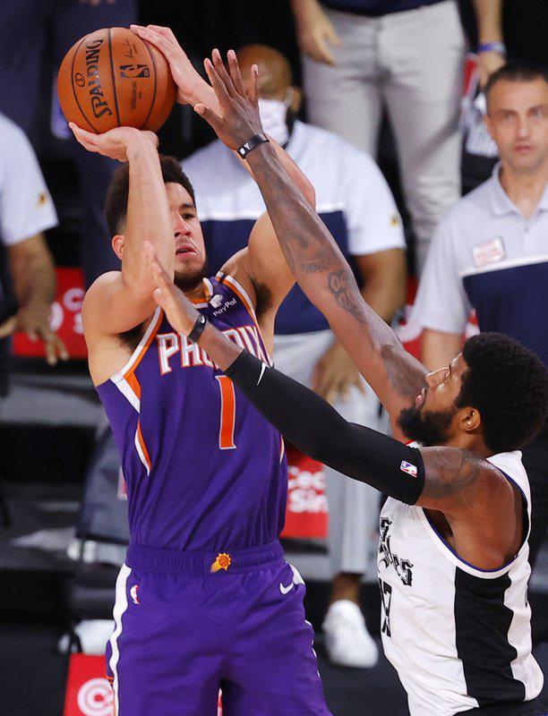 Con anotación de Devin Booker, Suns ganan a Clippers 