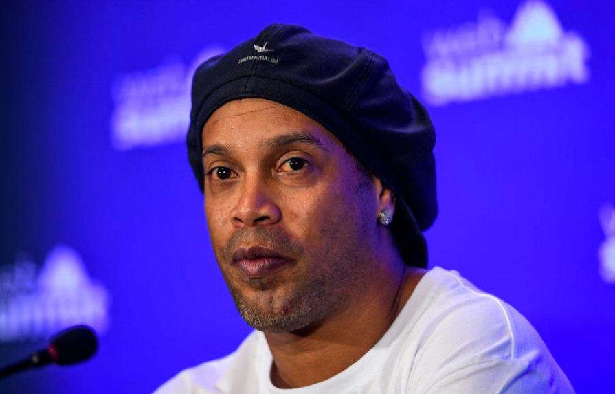 Ronaldinho, favorecido con proceso abreviado por escándalo en Paraguay