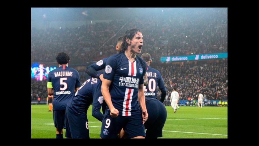 Edinson Cavani llegó a Uruguay, cumplirá cuarentena Edinson Cavani llegó a Uruguay, cumplirá cuarentena