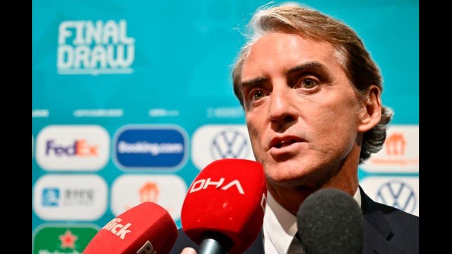 “El fútbol puede esperar”: seleccionador italiano pide aplazar la Eurocopa “El fútbol puede esperar”: seleccionador italiano pide aplazar la Eurocopa