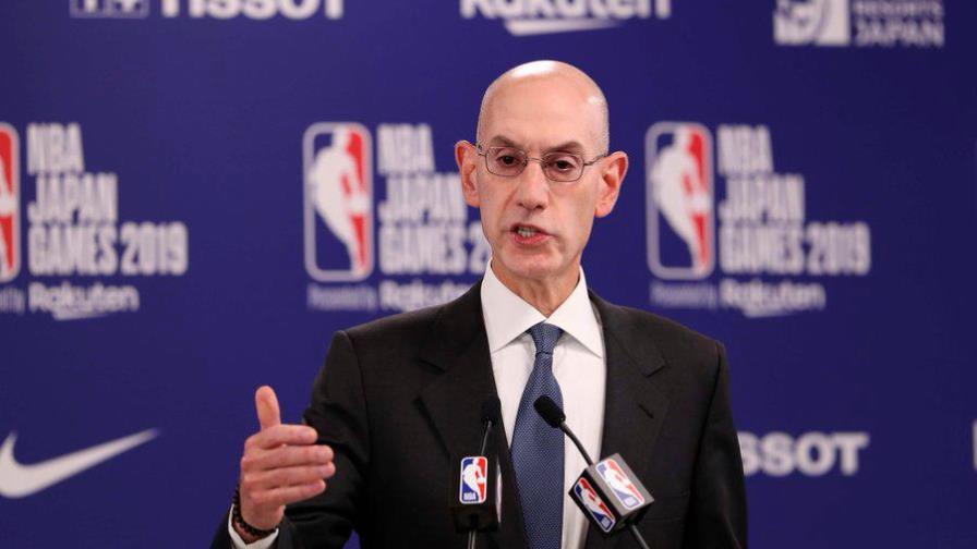 La NBA estudia organizar un partido benéfico con jugadores protegidos del virus La NBA estudia organizar un partido benéfico con jugadores protegidos del virus