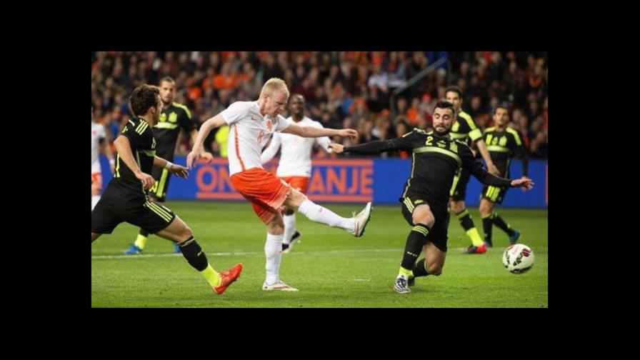 La Federación Holandesa de Fútbol estudia dar por finalizada la temporada La Federación Holandesa de Fútbol estudia dar por finalizada la temporada