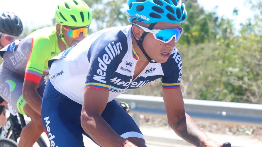 Colombiano Robinson Chalapud conquista la Primera etapa Vuelta Ciclista Independencia