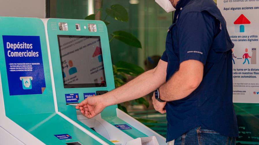 El Banco Popular introduce cajeros automáticos que aceptan monedas y más billetes El Banco Popular introduce cajeros automáticos que aceptan monedas y más billetes