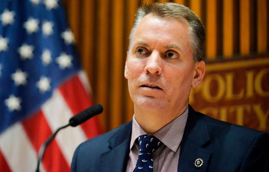 Comisionado de policía de Nueva York llama “deshonroso” a lo dicho por gobernador Cuomo