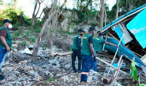 Medio Ambiente desaloja familias de Los Farallones